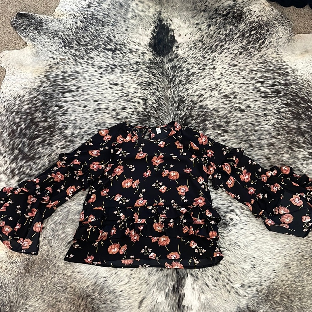 Western Ruffle Long Sleeve